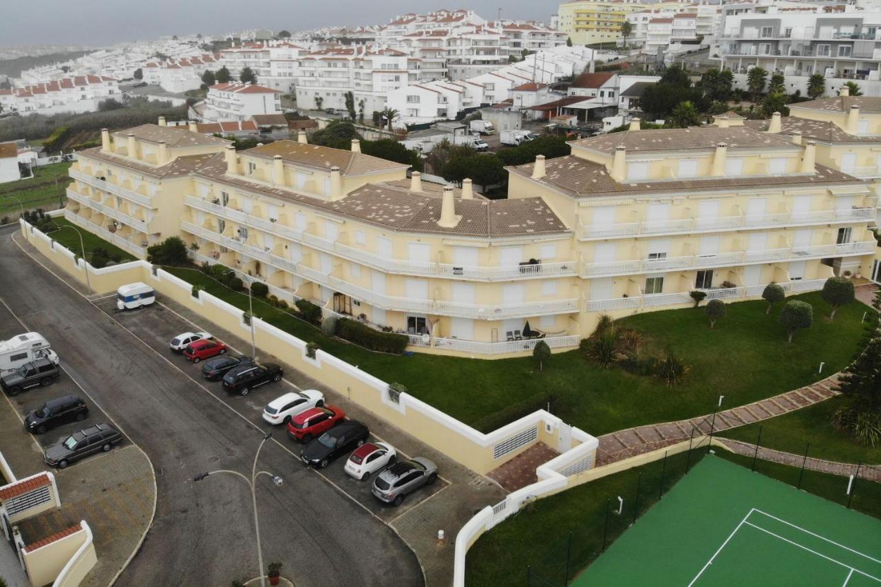 Lovelystay - Sea View Apartment With Pool & Garden Ericeira Extérieur photo