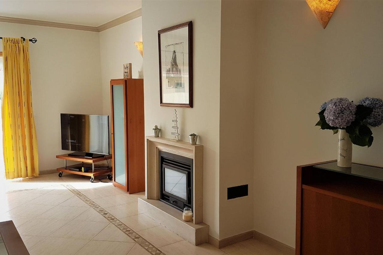 Lovelystay - Sea View Apartment With Pool & Garden Ericeira Extérieur photo